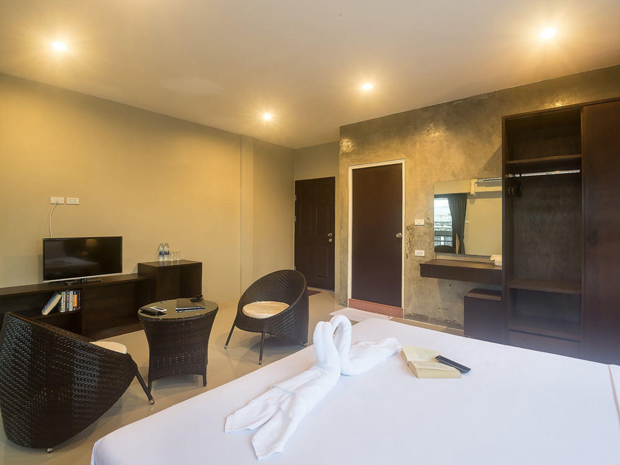 Green Leaf Hostel Phuket المظهر الخارجي الصورة